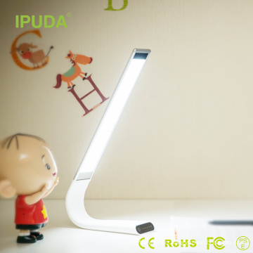 2016 Alibaba China supplier IPUDA new premium LED touch light with flexible neck micro USB input port